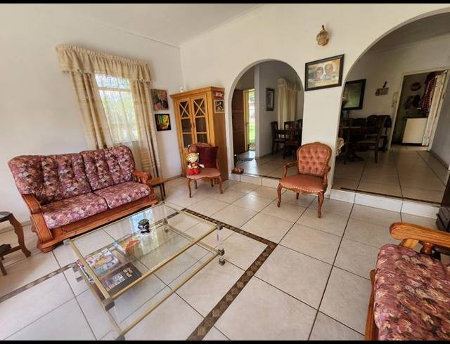 3 BEDROOM HOUSE FOR SALE IN MAGALIESKRUIN